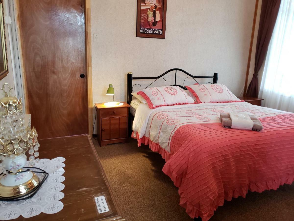 Antiguos Bed And Breakfast Puerto Natales Dış mekan fotoğraf